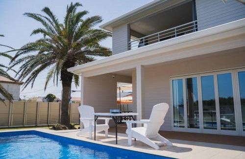 Ichinomiya Villa | SEADINERS Beachfront Villa 99