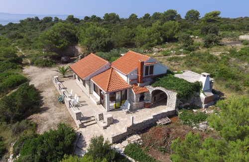 Cove Makarac (Milna) House | Seafront house Šolta