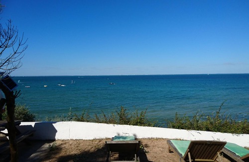 La Bree-les-Bains House | Seafront not overlooked, experience the postcard from the inside!