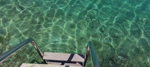 Necujam House | Seafront rural big house at Solta Croacia island