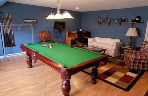 Leisenring Bed & Breakfast | Seams Like Home B&B