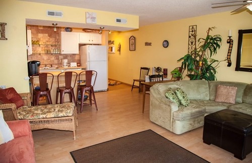 Hatteras Condo | Seas-The-Day has beautiful views of the Pamlico Sound!