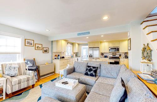 Wells Beach House | Seas the Day