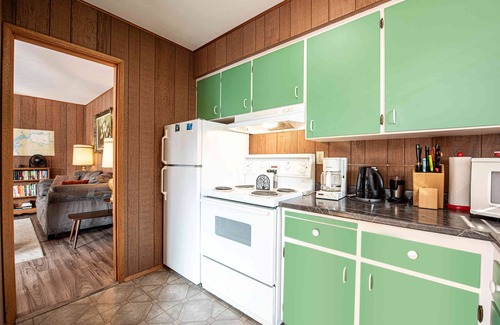 East Sooke Cottage | Seaside Cottage on Sooke Harbor