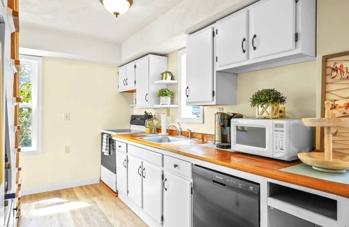 Barrington Cottage | Seaside Cottage