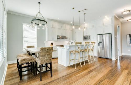 Pirates Beach West House | Seaside Paradise Retreat