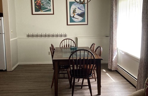 Bartlett Condo | Seasons at Attitash Townhouse - 1 mile from Attitash Ski Area, near Storyland