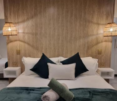 Fichardt Park House | Seasons Inn Self-catering guesthouse