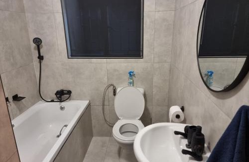 Fichardt Park House | Seasons Inn Self-catering guesthouse