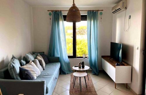 Sinemoretz Apartment | Seaview dreamy apartment with a pool and garden