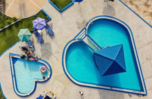 Bakau Apartment | Seaview - Sleeps 3 - Access to Beach - Bakau