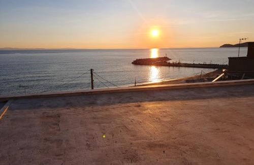 Potos Hotel | SeaView Studios