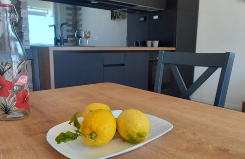 Komiza Apartment | Seaview Suites Ondina