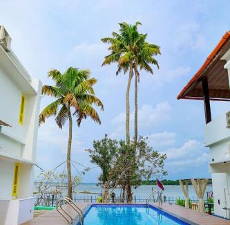 Muhamma Villa | Seclude by the Lake, Alleppey