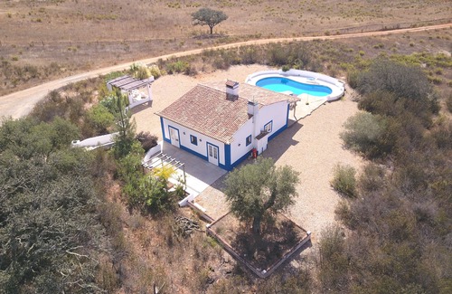 Ourique Villa | Secluded 2 Bedroomed Country Cottage with Private Pool north of the Algarve