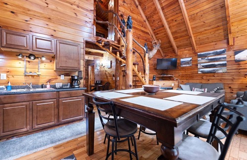 Rogers Cabin | Secluded, Cozy Cabin with Hot Tub in a heavily forested setting. Great Location.