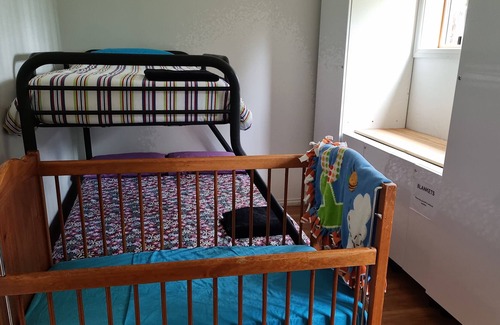 Yackandandah House | Secluded farm stay with amazing views