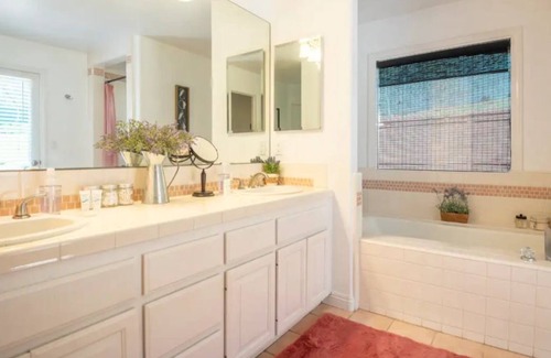 Escondido House | Secluded Hideaway