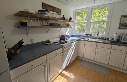 Hood Cabin | Secluded Mountain Retreat - Cozy Cabin on 8 Private Acres Near Shenandoah