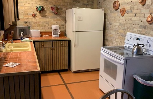 Arsenal Apartment | Secluded Retreat Near Riverwalk