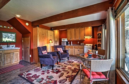 Seldovia Apartment | Secluded Seldovia Studio w/Lake & Mtn Views!