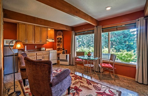 Seldovia Apartment | Secluded Seldovia Studio w/Lake & Mtn Views!