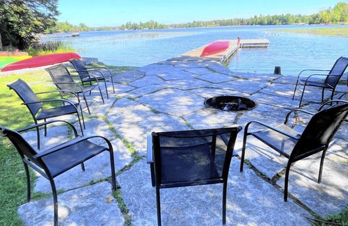 Crowes Landing House | Secluded Stoney Lake Retreat: Your Private Paradise
