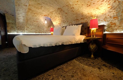 Mons Bed & Breakfast | Secret Jacuzzi Mons - Parking privé gratuit