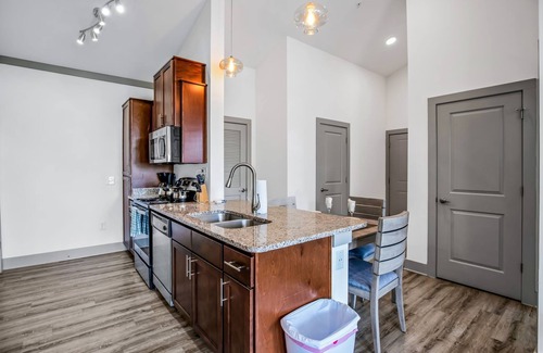 Farragut Apartment | Seize Serenity: Overlook at Farragut - Knoxville's Ultimate Urban Escape