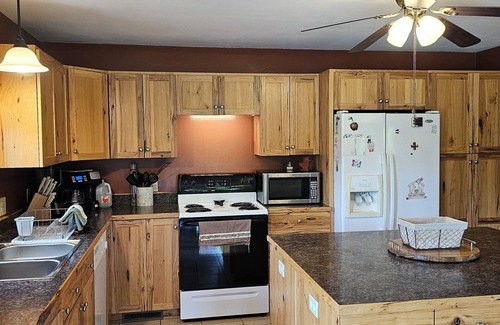 Palmyra House | Selah Cabin