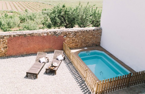 Sant Jaume dels Domenys Cottage | Self catering Les Orenetes for 11 people