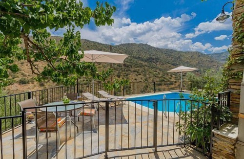Laroya Cottage | Self catering Cortijo el Picachico for 2 people