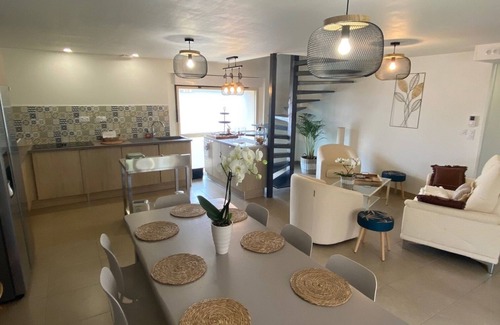 Larche House | SELF-CATERING GITE LA PABLELA IN THE COUNTRYSIDE PRIVATE POOL JACUZZI