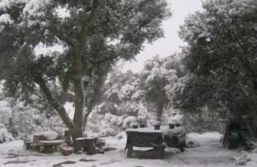 Lloberola Cottage | Self catering Masia Caseta de l'Estany for 15 people