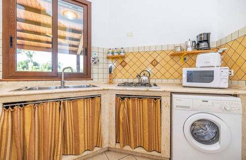 Piana Calzata Villa | Self check-in. VILLECEFALU. Villa with Veranda, 2 bedrooms, 2 bathrooms