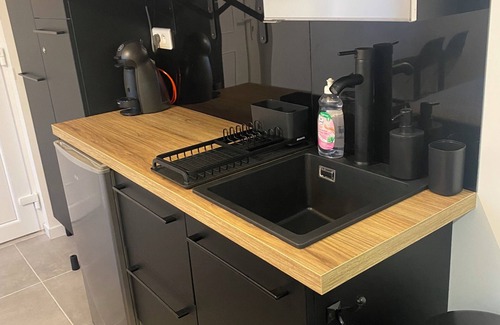 Fos-sur-Mer Bed & Breakfast | Self-contained, private accommodation in Fos sur Mer