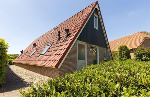 Plasmolen House | Semi-detached holiday home near the Mookerplas