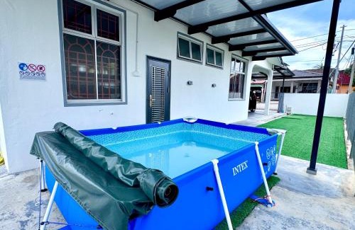 Paya Mengkuang Apartment | SemiD-Projector-Pool-Netflix-3R2BR-FullyAircon