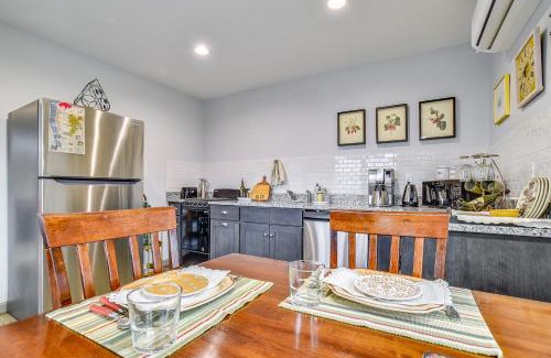 Valois Apartment | Seneca Lake Wine Trail Studio with Water View!
