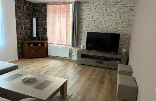 Senones Apartment | Senones appartement vue chateau