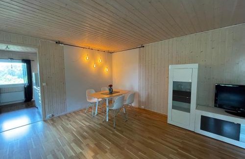 Sorreisa Municipality Apartment | Sentral og romslig leilighet nært Senja