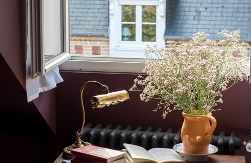 Dieppe Apartment | Séraphine -Apartment-Romantic-Ensuite with Shower-City view