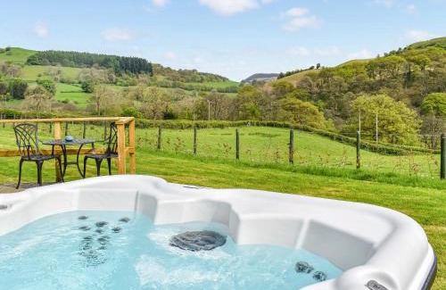 Llandrindod Wells House | Seren