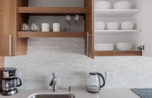 West Bellevue Apartment | Serene Bellevue Studio w/Gym & Pet Area, nr Shopping, by Blueground