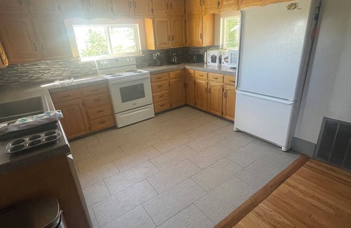 Lazear Other | Serene farmhouse with AC in charming Olathe