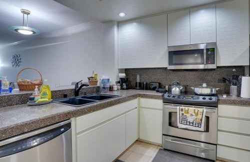 Airport Area Apartment | Serene Irvine Retreat with Heated Pool Access!