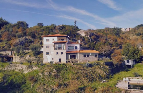 Oliveira do Hospital Apartment | Serene Mountain View Retreat