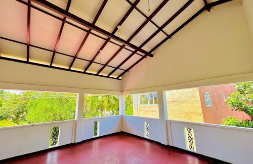 Waskaduwa Apartment | Serene Stay - Cozy Upstairs Apartment