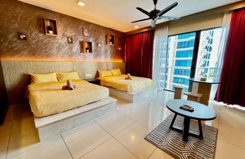 Shah Alam Apartment | Serene Trefoil Home - Walk to Setia City Mall & Setia City Convention Centre