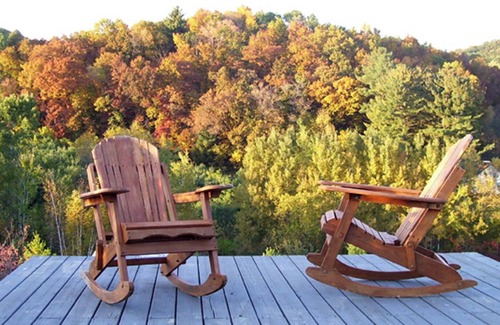 Mindoro Apartment | Serene Wisconsin Get Away/Hunter Apartment